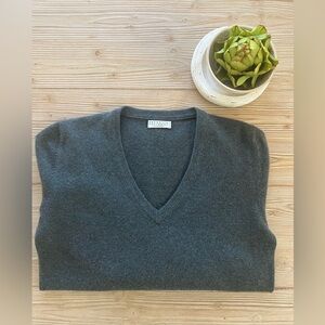 Brunello Cucinelli 100% Cashmere V-Neck Sweater w/ Suede Elbow Patches | Size M